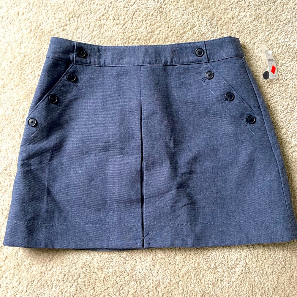 Gap skirt